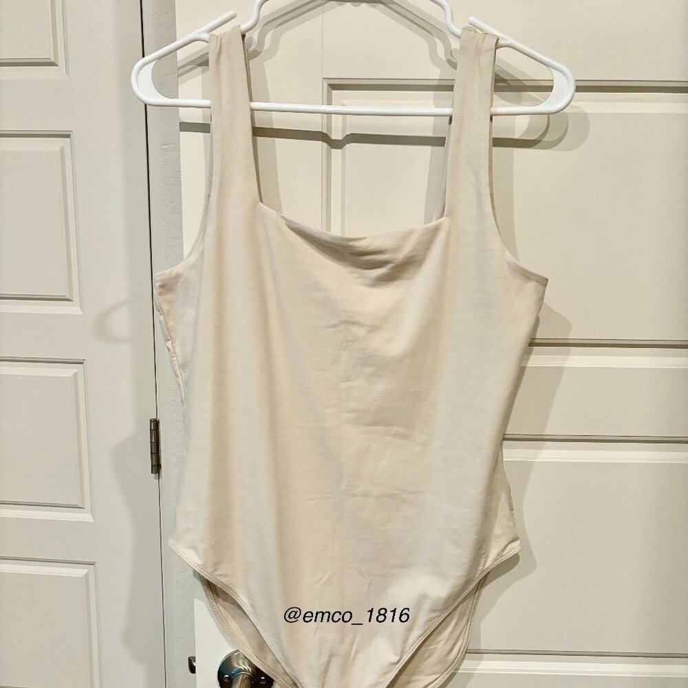 Old Navy Women's Beige Square Neck Sleeveless Bodysuit, Size L